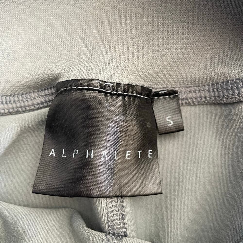 Alphalete Women's Green Gray Compression Crop Leggings - Size: Small - Picture 4 of 7